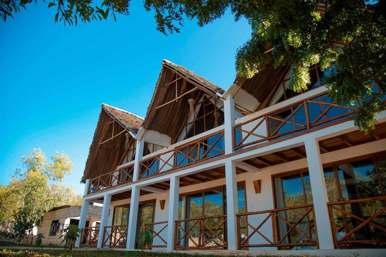 Kidoti Bay Hotel Екстериор снимка