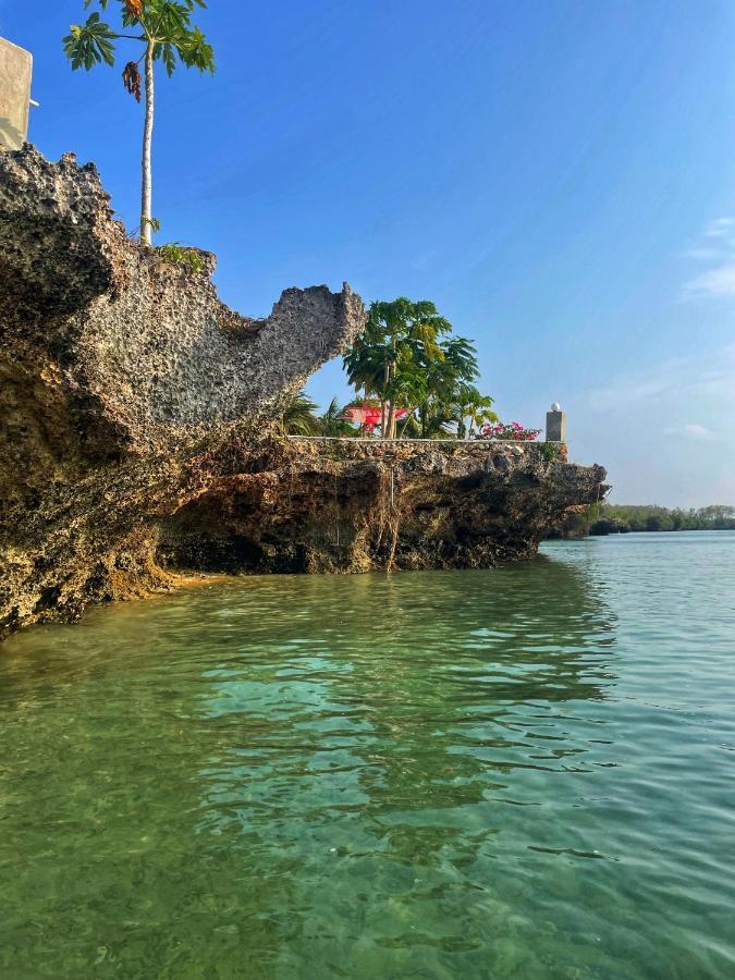 Kidoti Bay Hotel Екстериор снимка