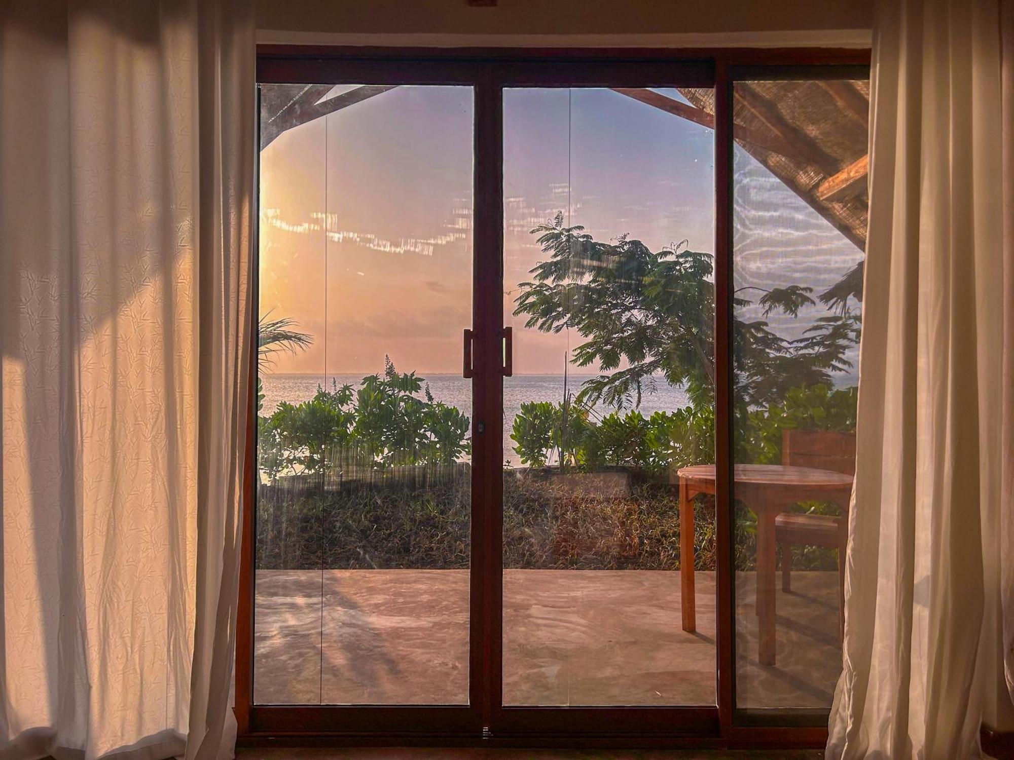Kidoti Bay Hotel Екстериор снимка