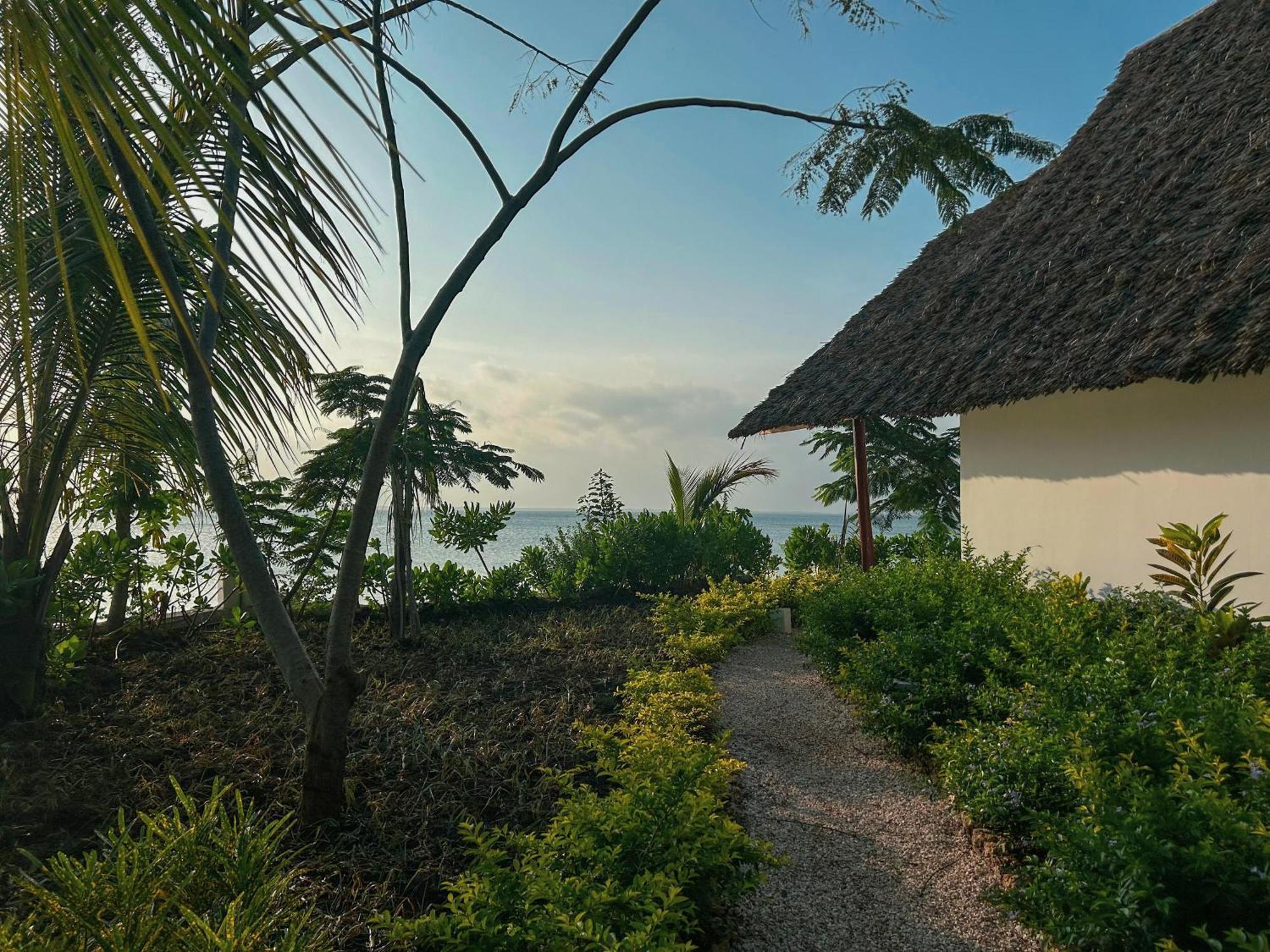 Kidoti Bay Hotel Екстериор снимка