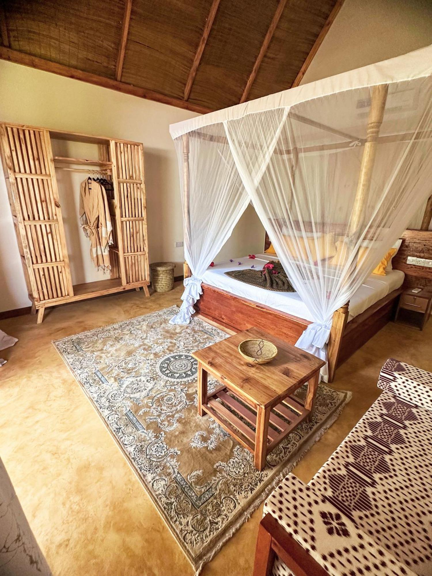 Kidoti Bay Hotel Екстериор снимка